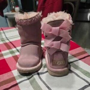 Ugg toddler boots size 8